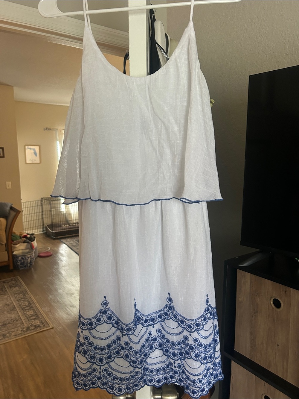 Jodi Kristopher White Mini Dress with Blue Embroidery